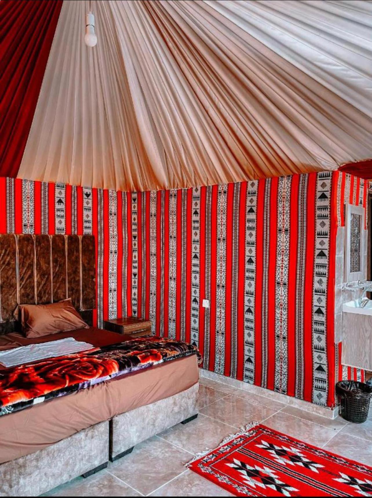 Готель Amanda Luxury Camp Ваді-Рам Екстер'єр фото
